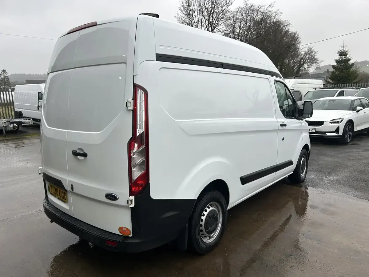 Used Ford Transit Custom 105 HP (77 kW) 2020 White Van