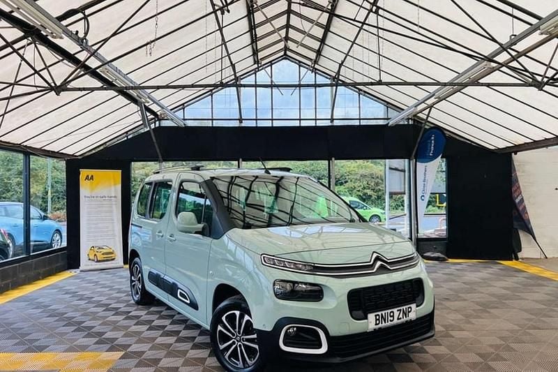 Green Used 2019 Citroën Berlingo Flair MPV | £12,595 (Good price) - Image 1/1