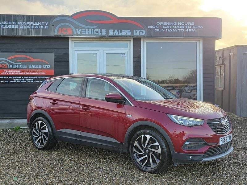 Used Vauxhall Grandland X Elite 130 HP (95 kW) 2018 Red SUV