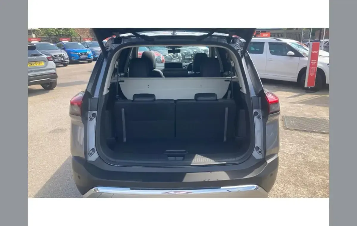 New Nissan X-Trail Tekna+ 161 HP (118 kW) 2026 Grey SUV