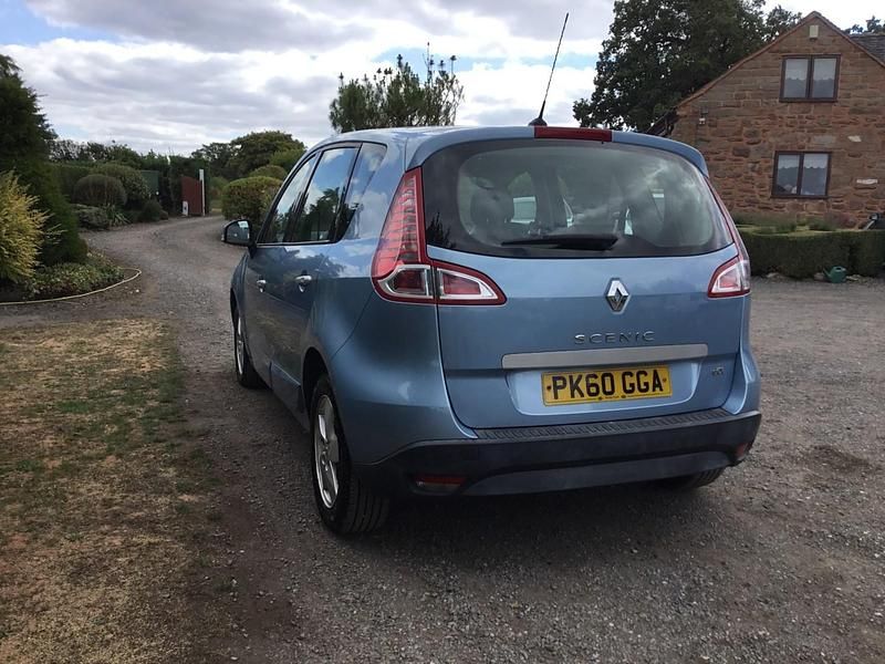 Used Renault Scénic III Dynamique 110 HP (80 kW) 2011 Blue MPV