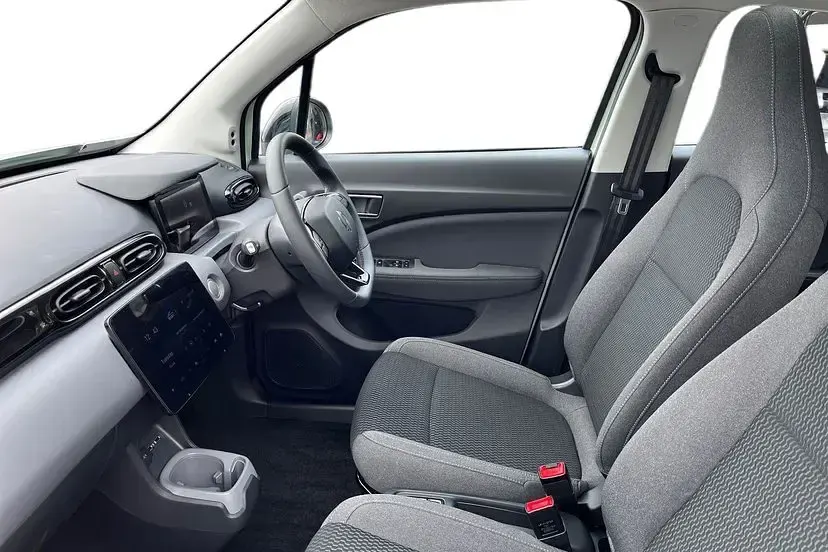 New Leapmotor T03 69 kW (94 HP) 2026 Green Hatchback