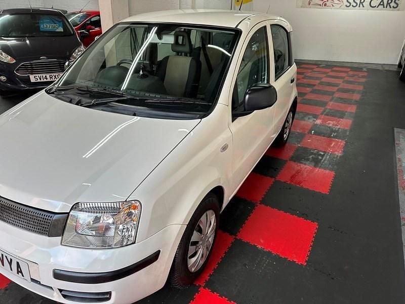 Used Fiat Panda Active 54 HP (39 kW) 2009 White Hatchback