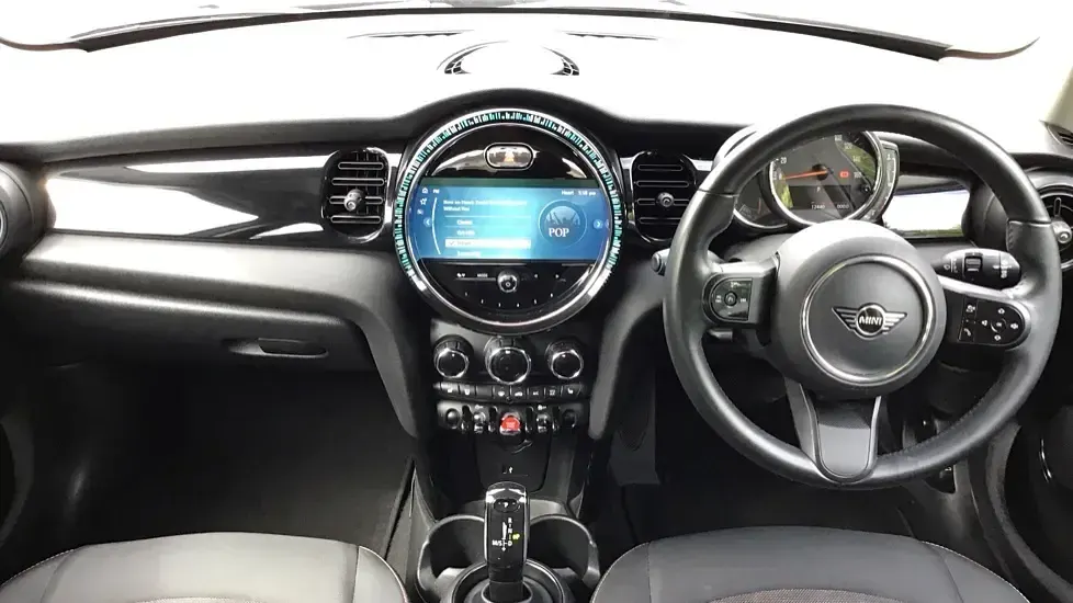 Used Mini Cooper Classic 134 HP (98 kW) 2022 Grey Hatchback