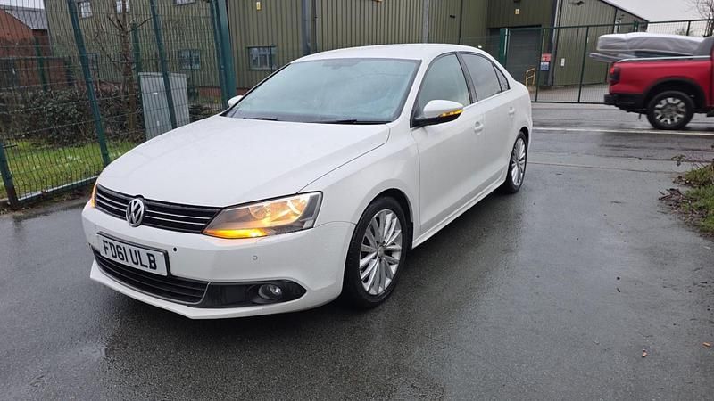 Used VW Jetta Sportline 140 HP (102 kW) 2012 White Sedan