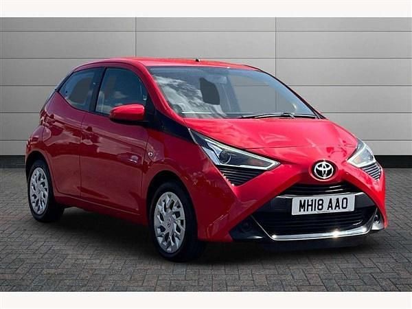 Red Used 2018 Toyota Aygo X-play Hatchback | £7,450 (Fair price) - Image 1/3