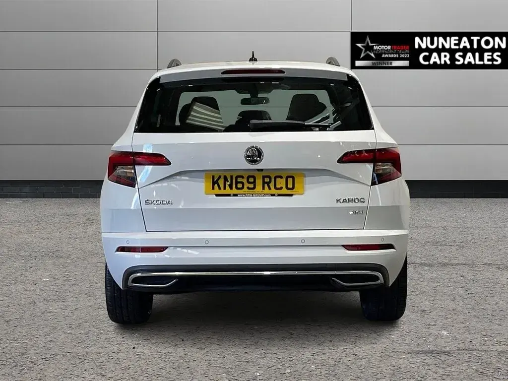 Used Skoda Karoq SportLine 190 HP (139 kW) 2019 White SUV