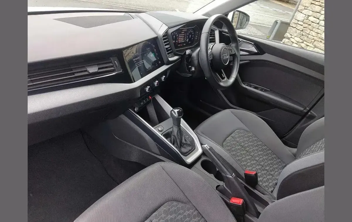 Used Audi A1 Sport 147 HP (108 kW) 2021 White SUV