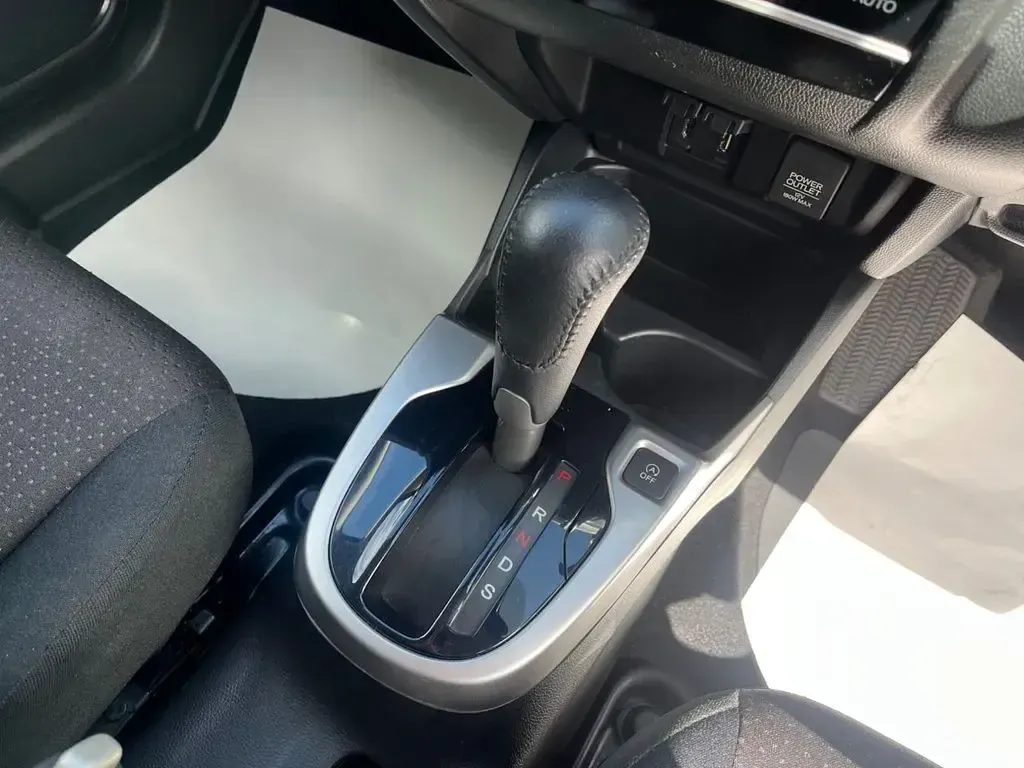 Used Honda Jazz EX 102 HP (75 kW) 2017 White Hatchback