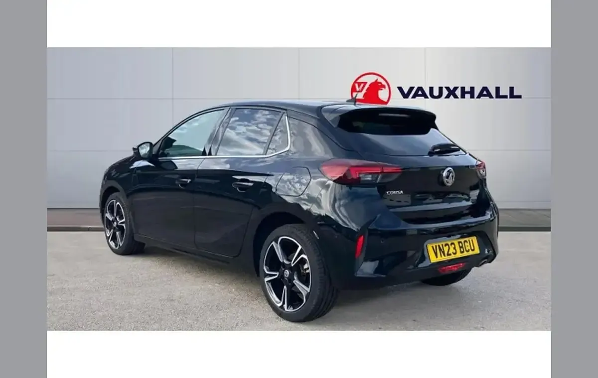 Second-hand Vauxhall Corsa Ultimate 100 CP (73 kW) 2023 Negru Hatchback
