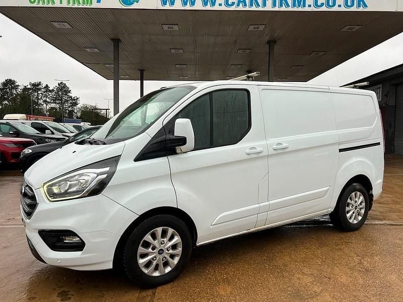 Used Ford Transit Custom Limited 130 HP (95 kW) 2020 White Van