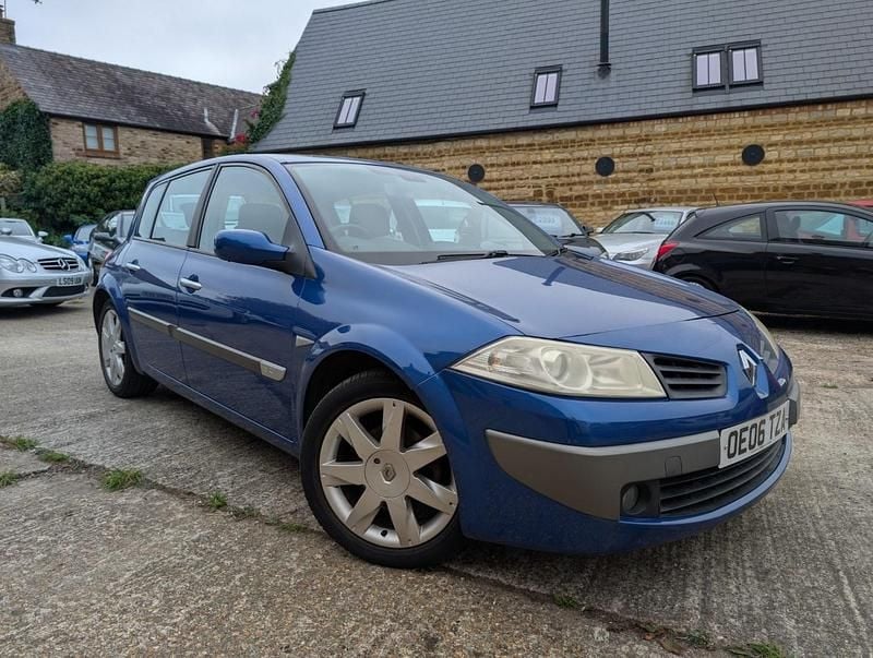 Used Renault Mégane II 86 HP (63 kW) 2006 Blue Hatchback