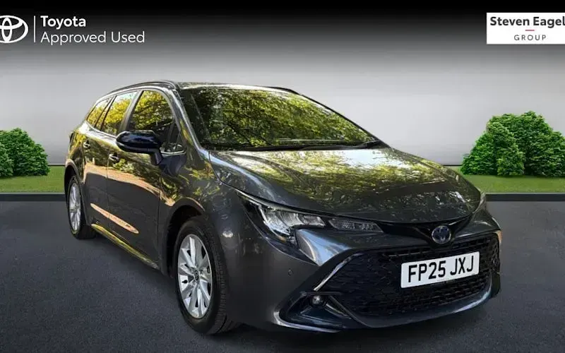 Used Toyota Corolla 140 HP (102 kW) 2025 Estate