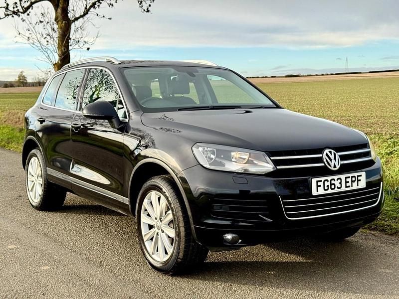 Black Used 2013 VW Touareg SE SUV | £7,450 (Fair price) - Image 1/3