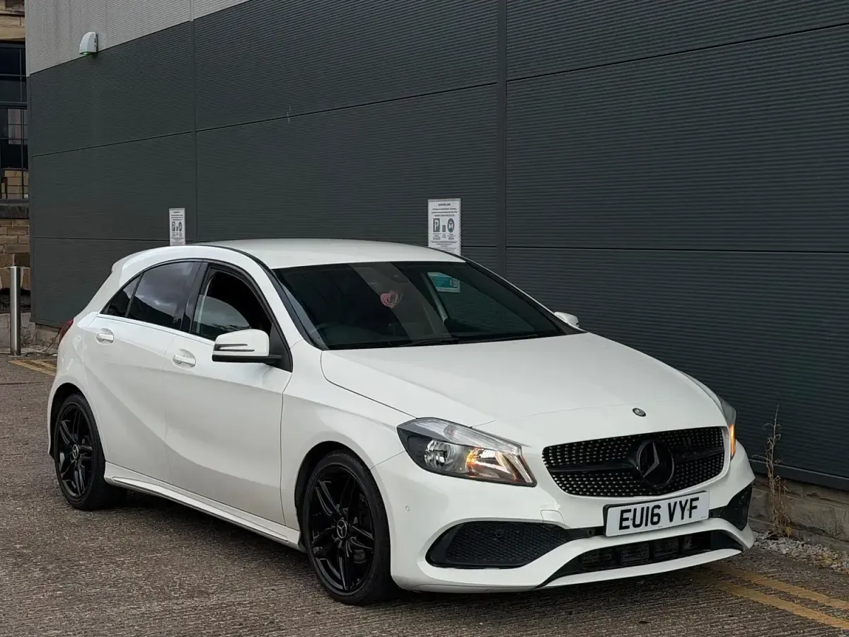 Used Mercedes A180 Executive 2016 White Hatchback