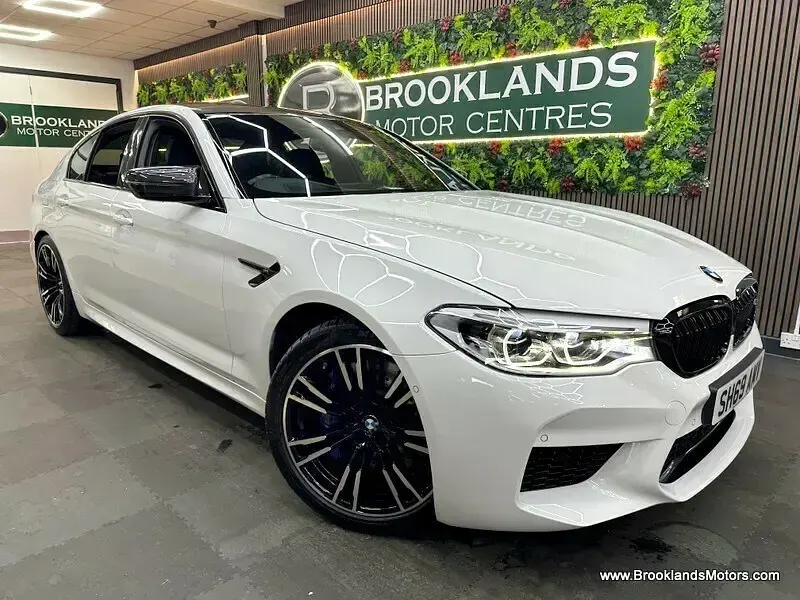 Begagnad BMW M5 Comfort Edition 2019 Vit Sedan