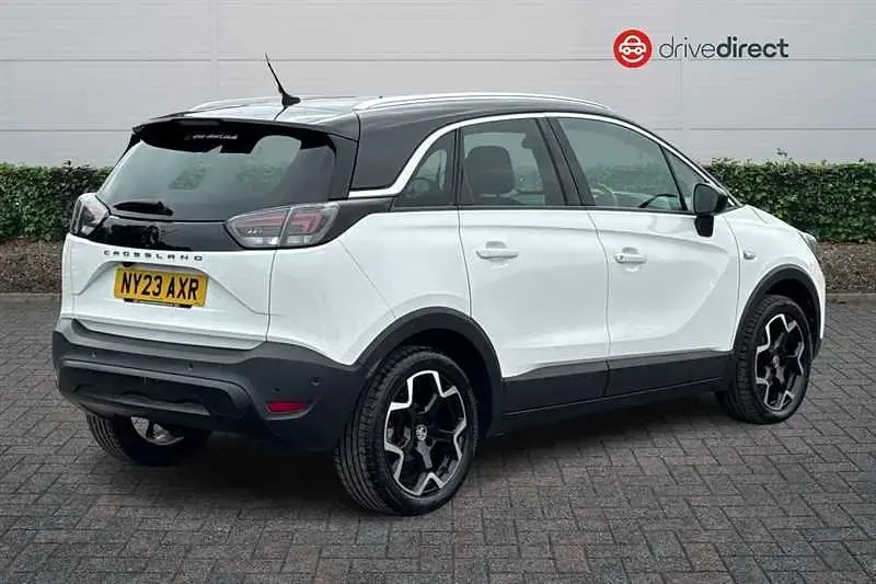 Used Vauxhall Crossland Ultimate 110 HP (80 kW) 2023 White SUV