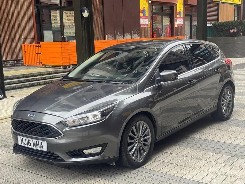 Used Ford Focus Zetec 2016 Grey Hatchback