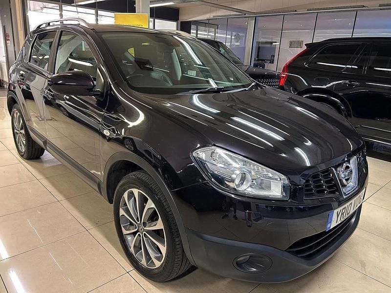 Black Used 2010 Nissan Qashqai Tekna SUV | £1,990 (Fair price) - Image 1/3