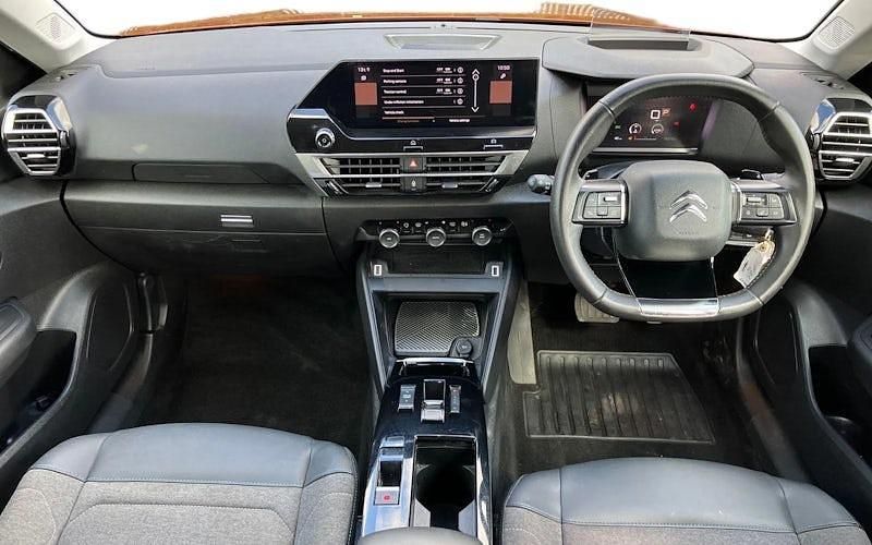 Usado Citroën C4 PureTech 131 HP (96 kW) 2022 Castanho Citadino