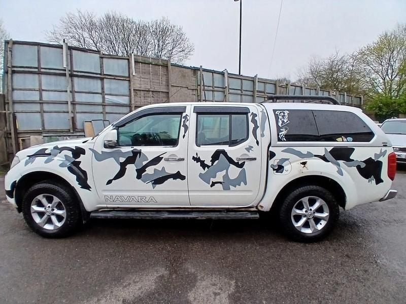 Used Nissan Navara Acenta 2011 White Pickup