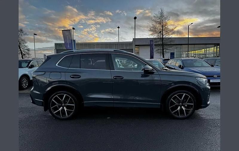 Used VW Tiguan R-line 147 HP (108 kW) 2025 Grey SUV