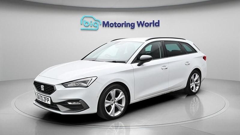 Used Seat Leon FR 150 HP (110 kW) 2021 White Estate