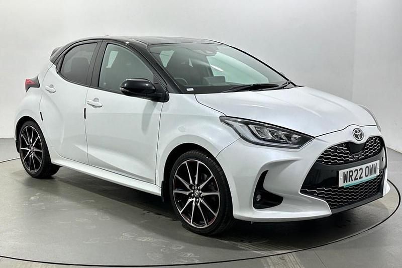 Used Toyota Yaris Hybrid Sport 116 HP (85 kW) 2022