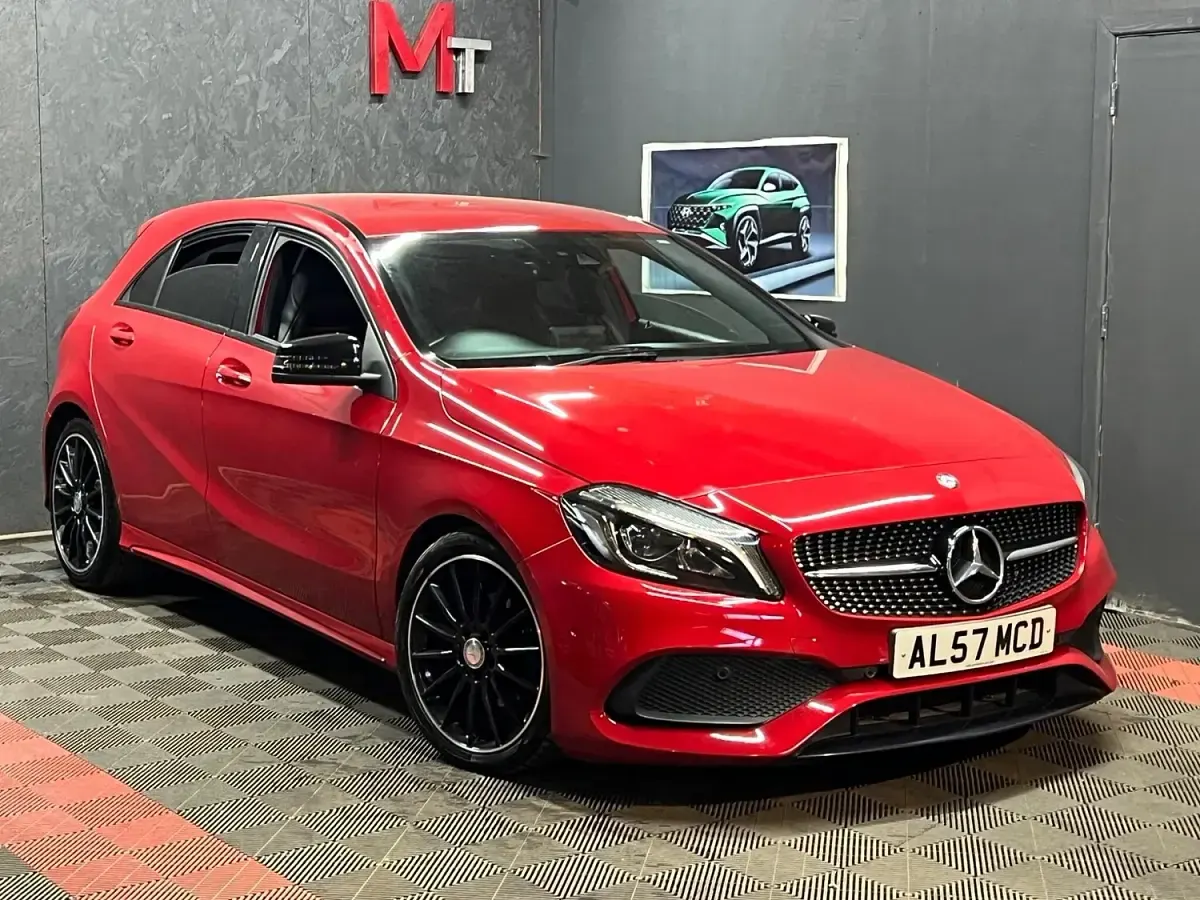 Used Mercedes A200 AMG Line Premium 136 HP (100 kW) 2016 Red Hatchback