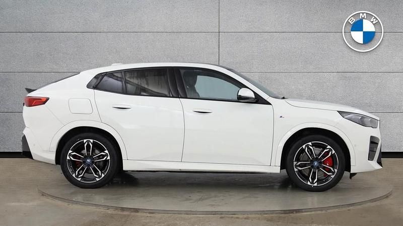 Used BMW iX2 M Sport 227 kW (309 HP) 2025 White SUV