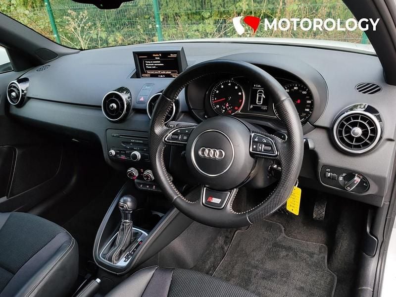 Used Audi A1 Sportback Black Edition 138 HP (101 kW) 2014 White Hatchback