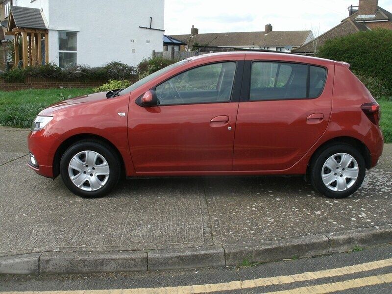 Image 4/4