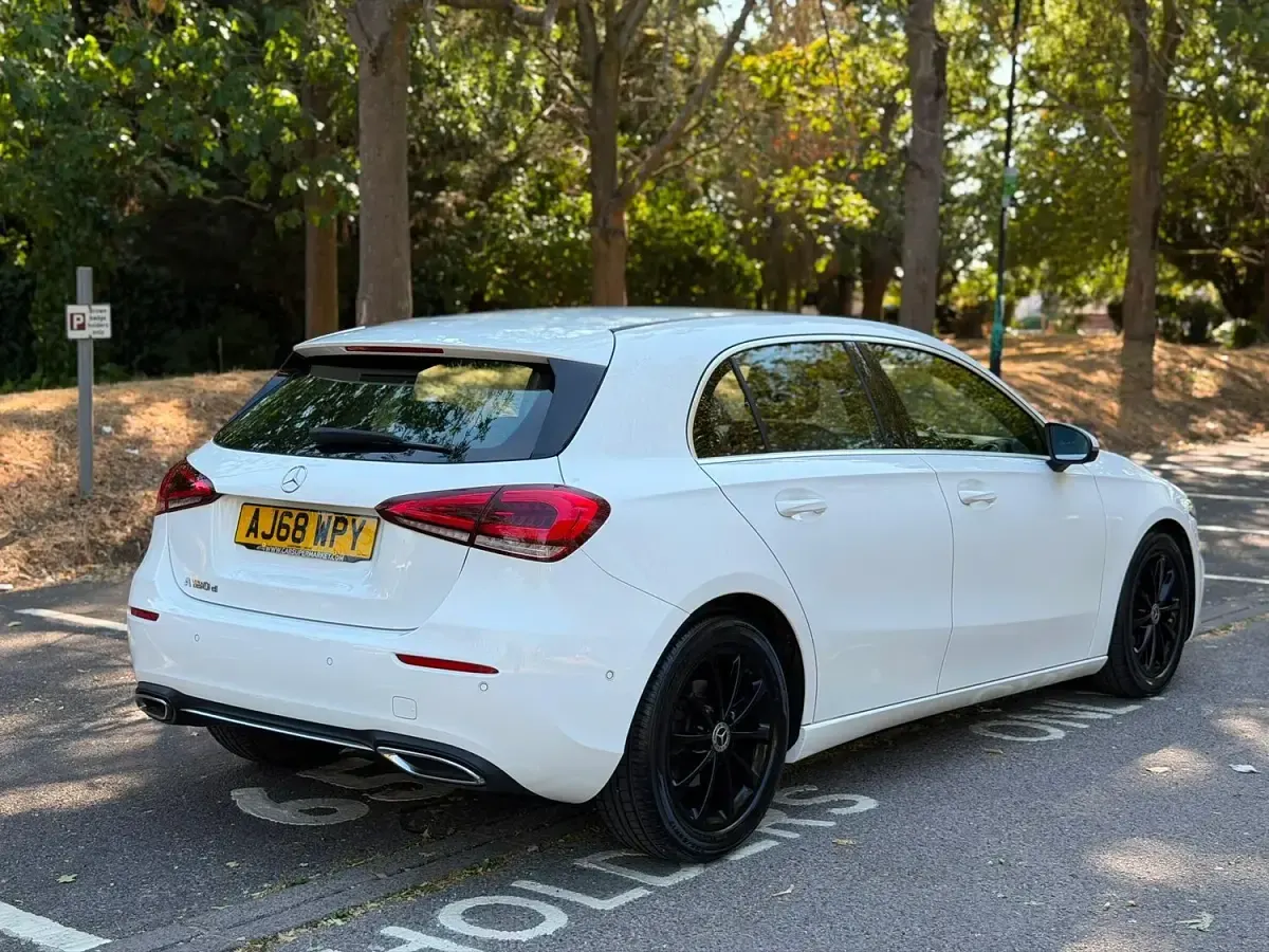Used Mercedes A180 Executive 2018 White Hatchback