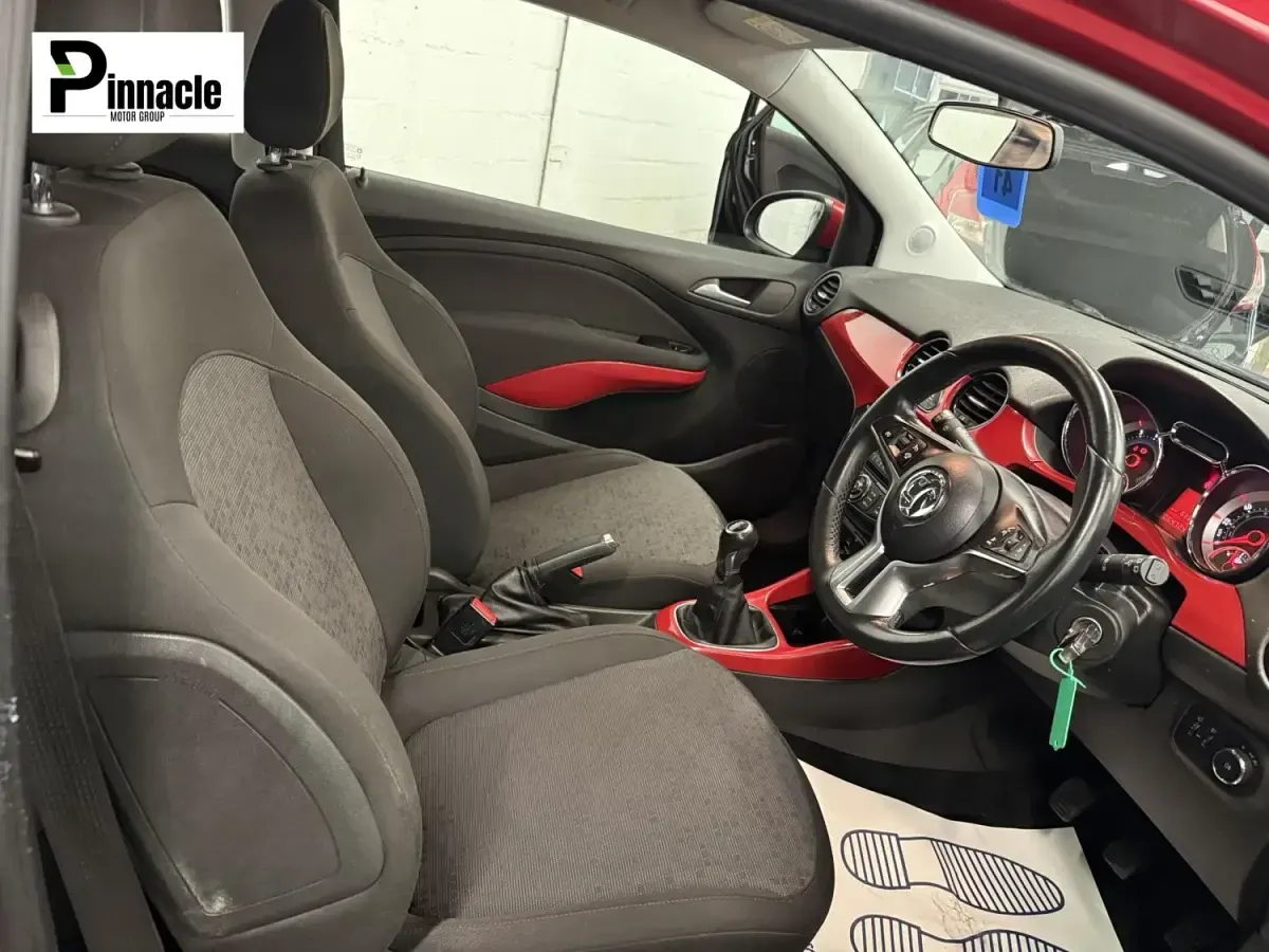 Second-hand Vauxhall Adam Jam 70 CP (51 kW) 2013 Roșu Hatchback