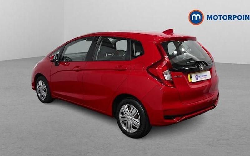 Used Honda Jazz S 102 HP (75 kW) 2020 Red Hatchback