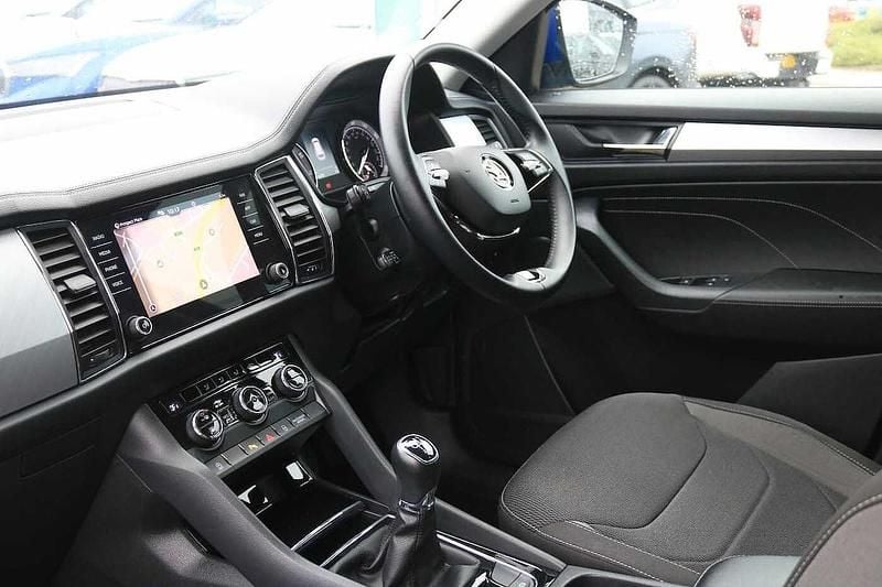 Used Skoda Kodiaq SE 150 HP (110 kW) 2022 Race blue metallic SUV