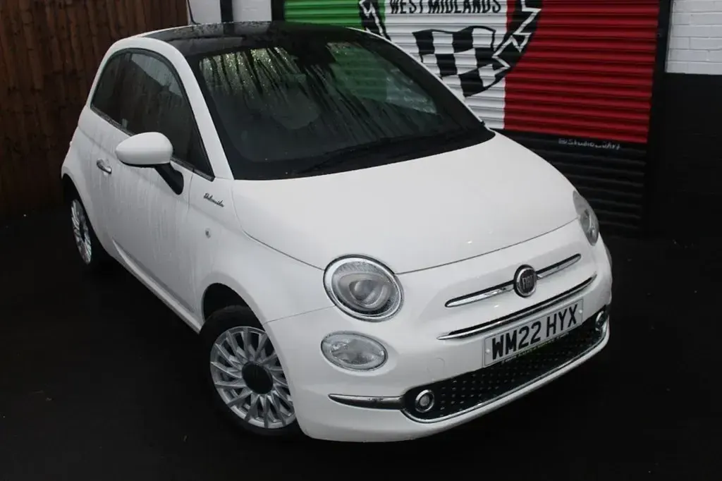 Used Fiat 500 Dolcevita 70 HP (51 kW) 2022 White Hatchback
