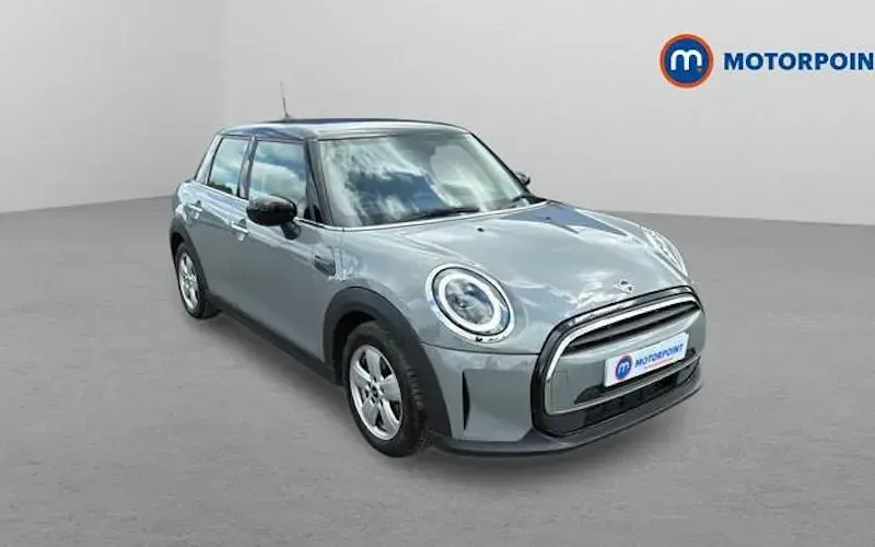 Begagnad Mini Cooper Classic 136 HK (100 kW) 2022 Halvkombi