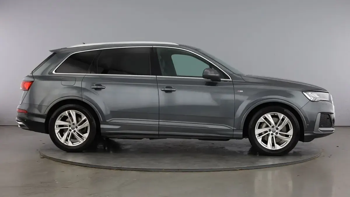 Used Audi Q7 Black Edition 231 HP (169 kW) 2023 Grey SUV