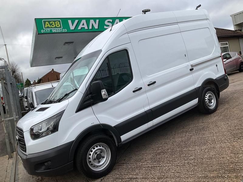 Used Ford Transit 130 HP (95 kW) 2018 White MPV
