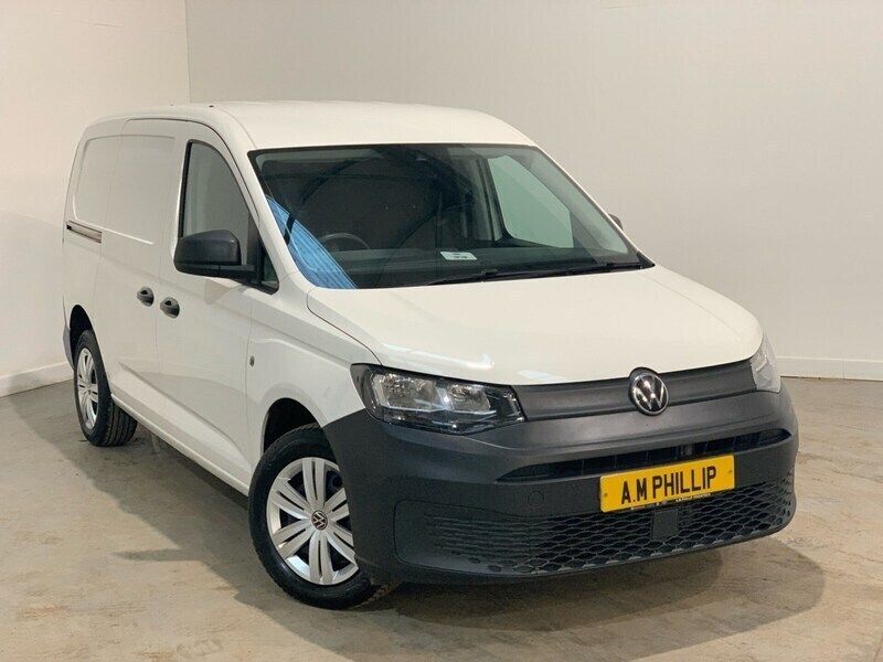 White Used 2021 VW Caddy Maxi MPV | £16,495 (Fair price) - Image 1/4