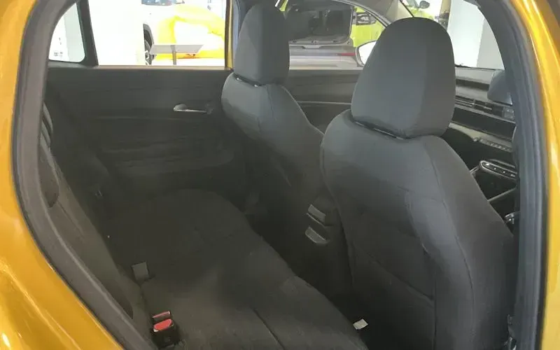 Used Jeep Avenger EV Longitude 114 kW (156 HP) 2024 Yellow SUV