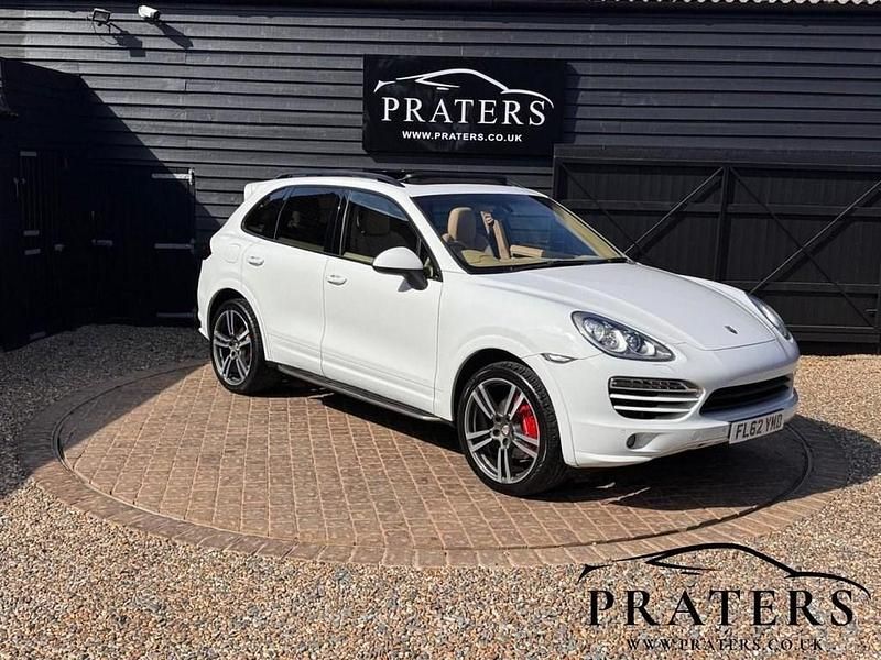 Usado Porsche Cayenne 245 HP (180 kW) 2012 Branco SUV