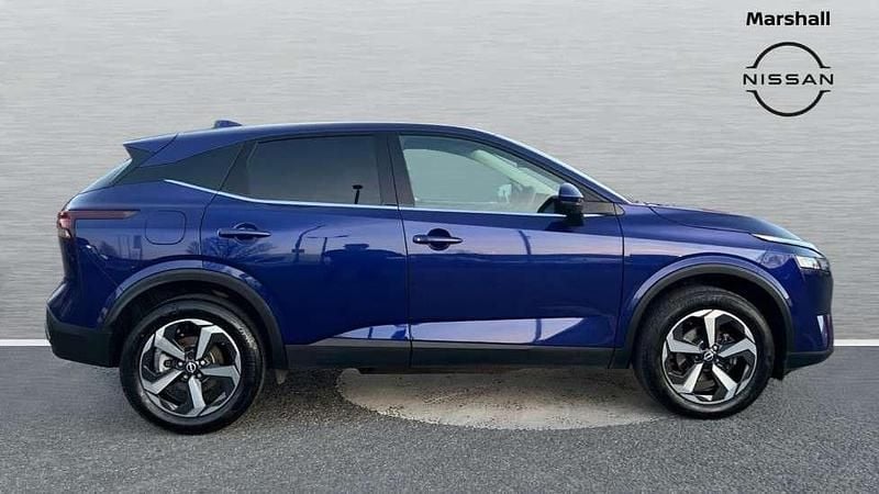 Used Nissan Qashqai N-Connecta 140 HP (102 kW) 2023 Blue SUV