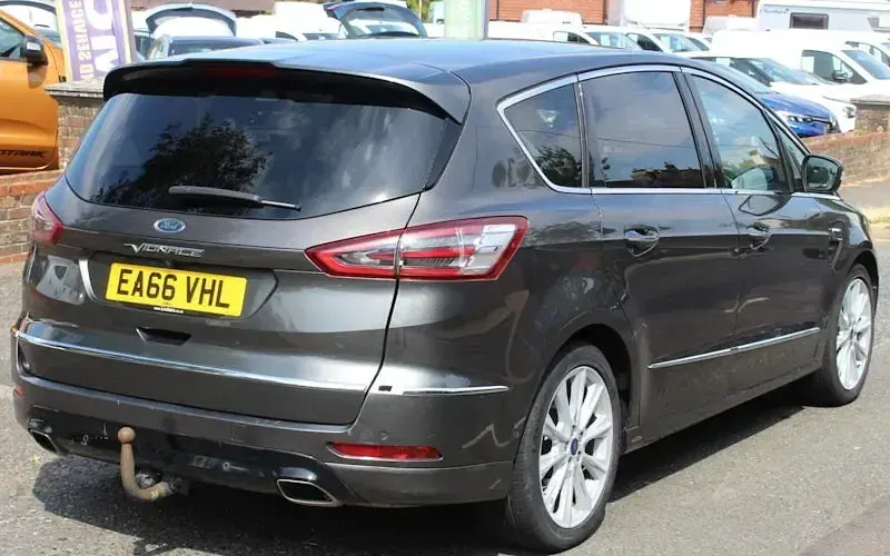 Used Ford S-MAX Vignale 179 HP (131 kW) 2018 MPV