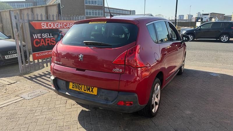 Used Peugeot 3008 Sport 112 HP (82 kW) 2011 Red Estate