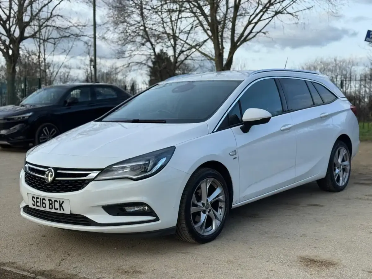 Second-hand Vauxhall Astra SRi 125 CP (91 kW) 2016 Alb Break
