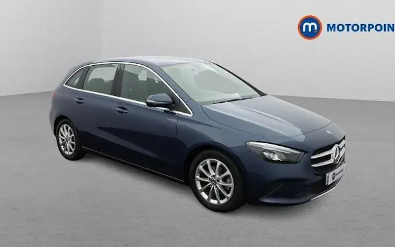 Używany Mercedes B180 136 KM (100 kW) 2022 Minivan