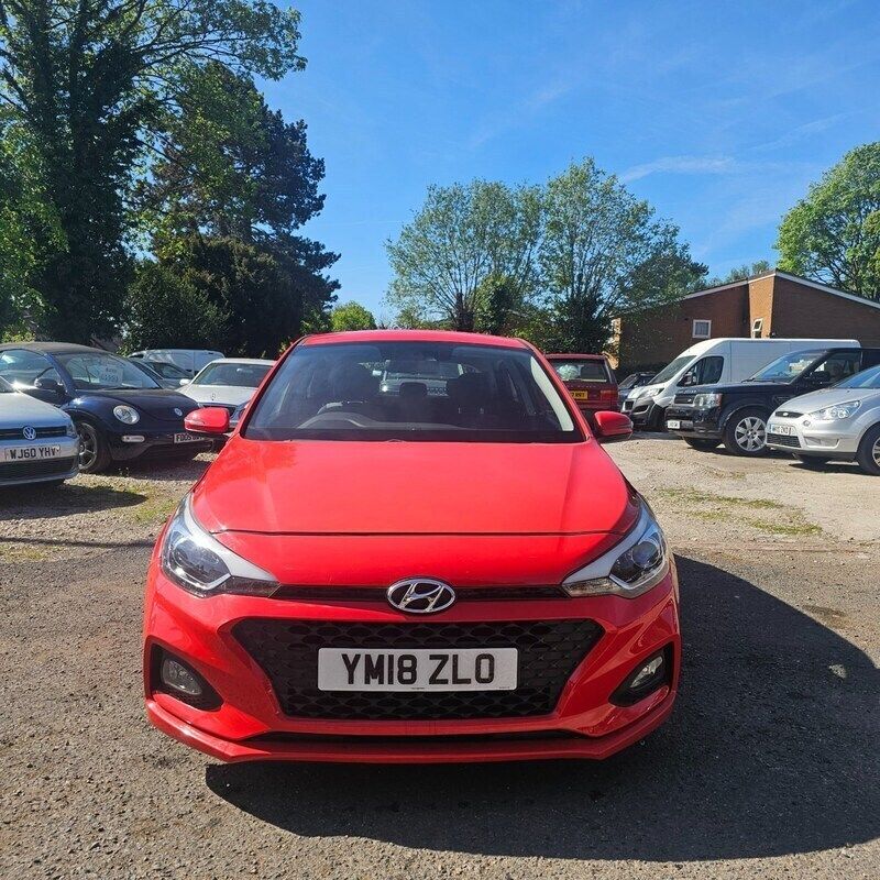 Red Used 2018 Hyundai i20 SE Hatchback | £4,999 - Image 1/4