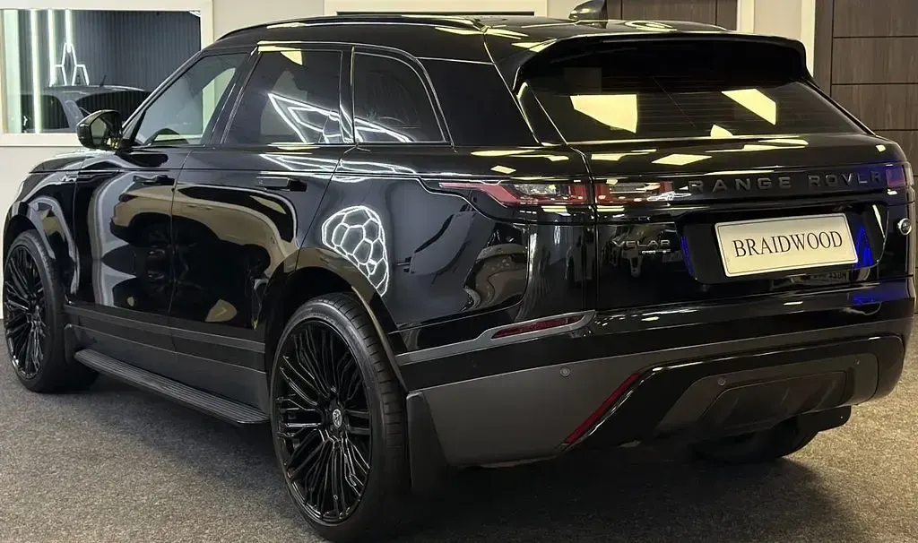 Used Land Rover Range Rover Velar R-Dynamic 180 HP (132 kW) 2019 Black SUV